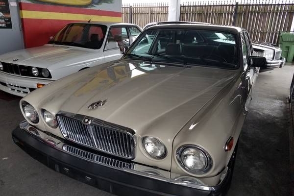 1986 Jaguar XJ6 for sale