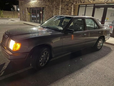 1986 Mercedes-Benz 300SE for sale