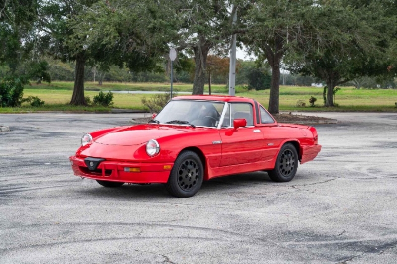 1986 Alfa Romeo Spider for sale (ID-124953) 1986 Alfa Romeo Spider for sale (ID-124953)