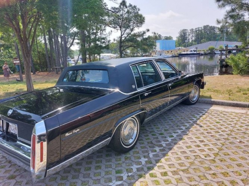 1986 Cadillac Brougham for sale in Michigan (ID-102120) 1986 Cadillac Brougham for sale in Michigan (ID-102120)