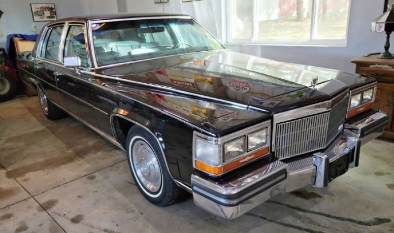 1986 Cadillac Fleetwood for sale in Michigan (ID-122983)