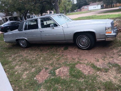 1986 Cadillac Fleetwood for sale