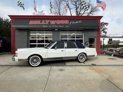 1986 Lincoln Town Car for sale