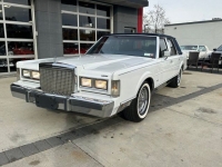 1986 Lincoln Town Car for sale in Riverhead, New York (ID-123412)