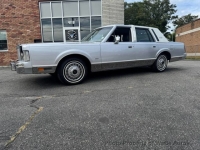 1986 Lincoln Town Car for sale in Riverhead, New York (ID-145032)