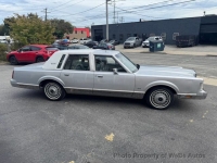 1986 Lincoln Town Car for sale in Riverhead, New York (ID-145032)