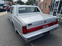 1986 Lincoln Town Car for sale in Riverhead, New York (ID-145032)