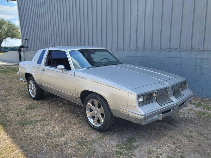 1986 Oldsmobile Cutlass for sale (ID-130798) 1986 Oldsmobile Cutlass for sale (ID-130798)