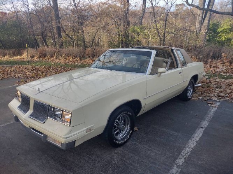 1986 Oldsmobile Cutlass for sale in Michigan (ID-139492) 1986 Oldsmobile Cutlass for sale in Michigan (ID-139492)