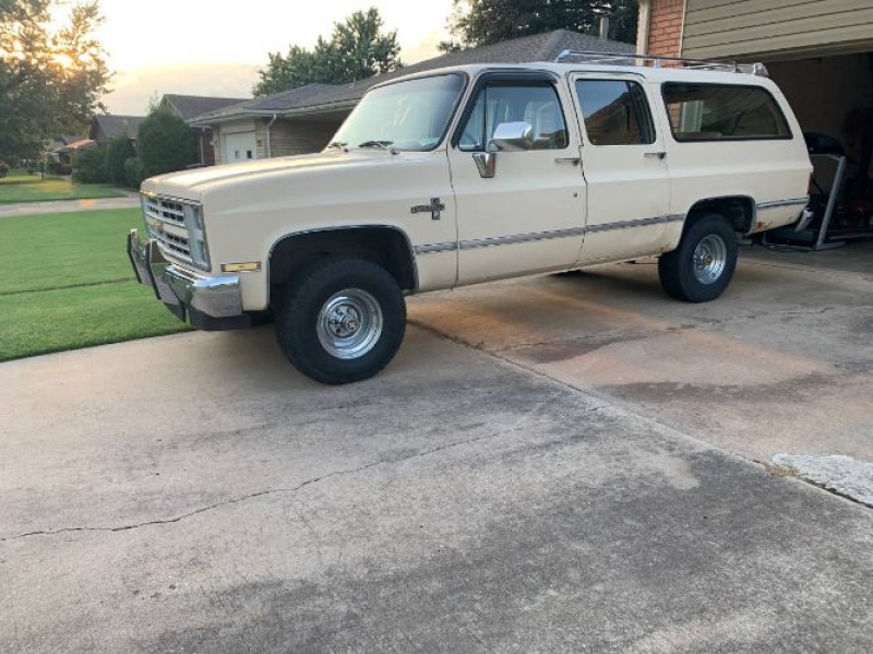 1987 Chevrolet Suburban for sale in Michigan (ID-84046) 1987 Chevrolet Suburban for sale in Michigan (ID-84046)