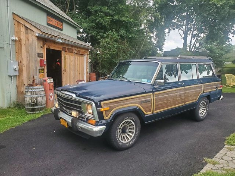 1987 Jeep Grand Wagoneer for sale in Riverhead, New York (ID-82890)