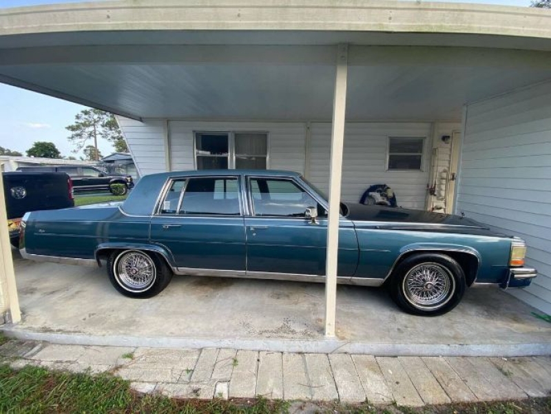1987 Cadillac Brougham for sale in Michigan (ID-135475) 1987 Cadillac Brougham for sale in Michigan (ID-135475)