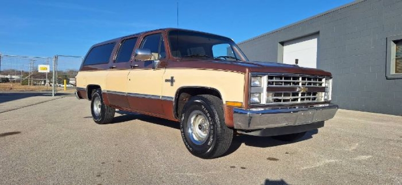 1987 Chevrolet Suburban for sale in Michigan (ID-161362)