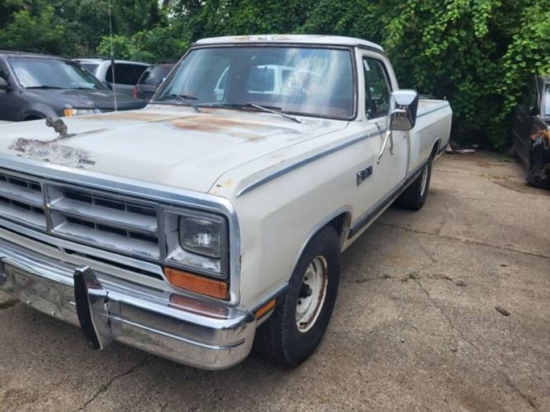 1987 Dodge Ram for sale in Michigan (ID-106270) 1987 Dodge Ram for sale in Michigan (ID-106270)
