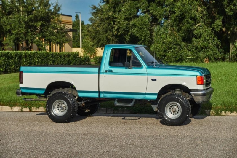 1987 Ford Pickup for sale (ID-109599) 1987 Ford Pickup for sale (ID-109599)