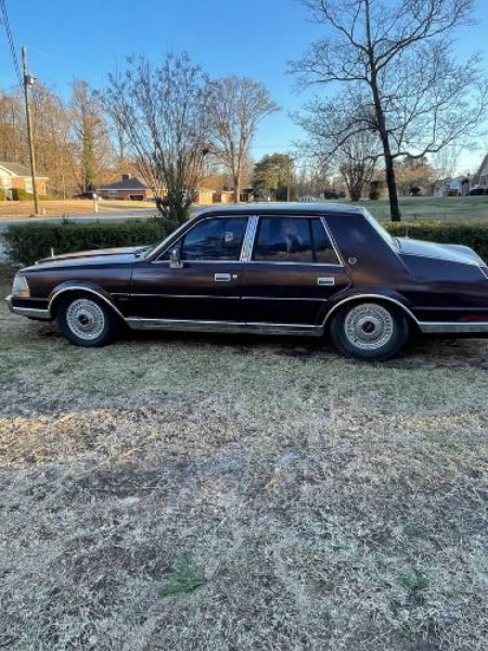 1987 Lincoln Continental for sale in Michigan (ID-97728)