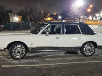1987 Lincoln Town Car for sale