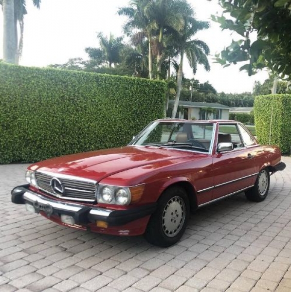 1987 Mercedes-Benz 560 SL for sale in Michigan (ID-106133) 1987 Mercedes-Benz 560 SL for sale in Michigan (ID-106133)