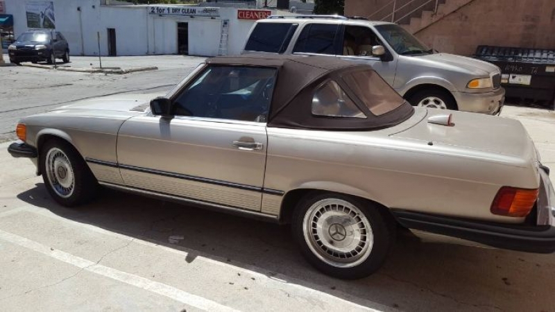 1987 Mercedes-Benz 560 SL for sale in Michigan (ID-106585)