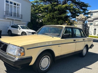 1987 Volvo 240 for sale