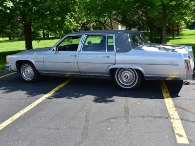 1988 Cadillac Fleetwood for sale