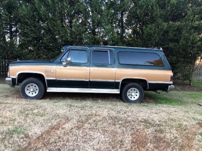 1988 Chevrolet Suburban for sale in North Carolina (ID-86181) 1988 Chevrolet Suburban for sale in North Carolina (ID-86181)