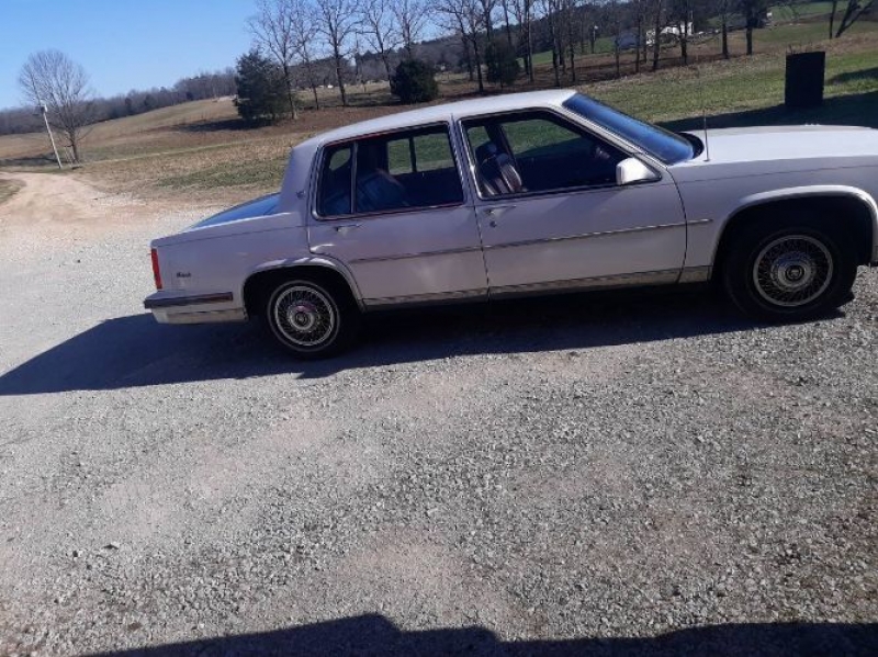 1988 Cadillac DeVille for sale in Michigan (ID-118875) 1988 Cadillac DeVille for sale in Michigan (ID-118875)
