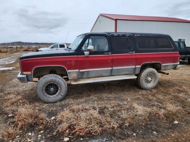 1988 Chevrolet Suburban for sale in Michigan (ID-125899) 1988 Chevrolet Suburban for sale in Michigan (ID-125899)