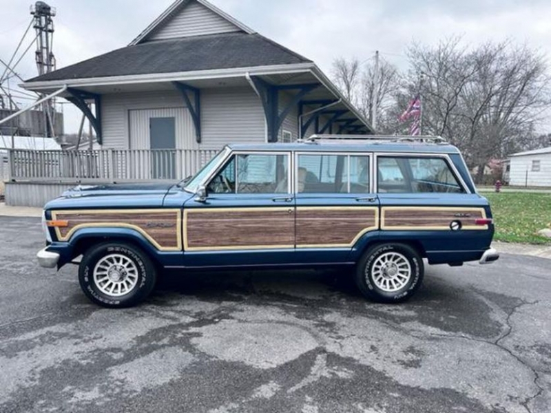 1988 Jeep Grand Wagoneer for sale (ID-109053)