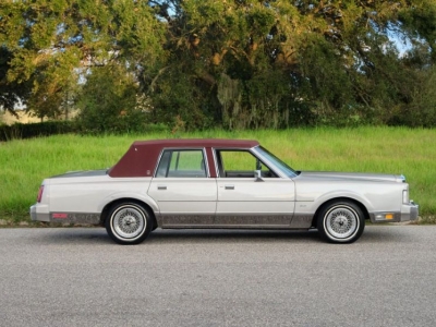 1988 Lincoln Town Car for sale