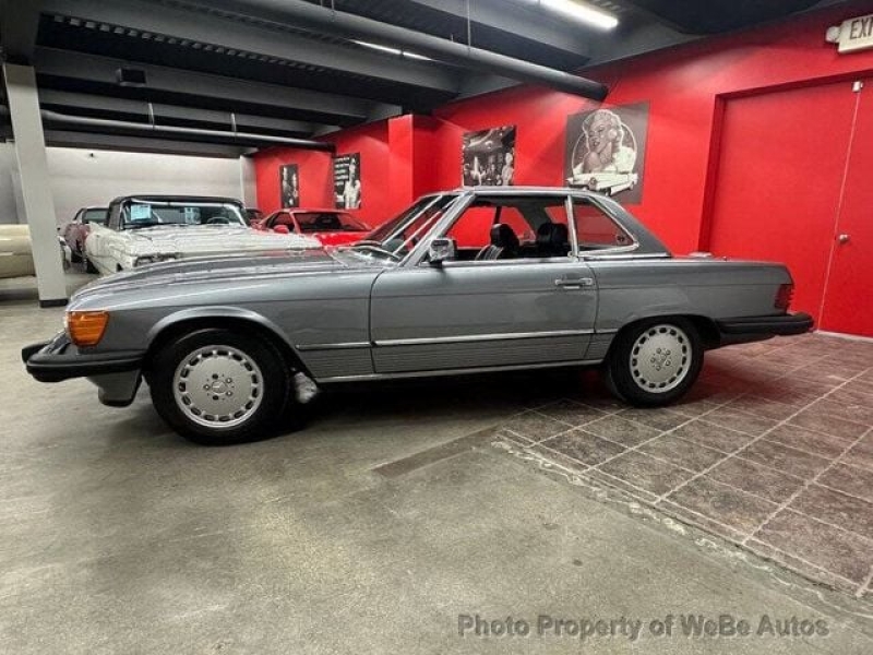 1988 Mercedes-Benz 560 for sale in Riverhead, New York (ID-135816)