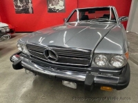 1988 Mercedes-Benz 560 for sale in Riverhead, New York (ID-135816)