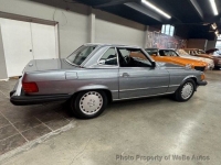 1988 Mercedes-Benz 560 for sale in Riverhead, New York (ID-135816)