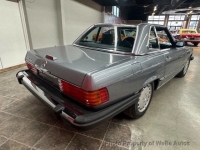 1988 Mercedes-Benz 560 for sale in Riverhead, New York (ID-135816)