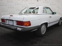 1988 Mercedes-Benz 560 for sale in Riverhead, New York (ID-142259)