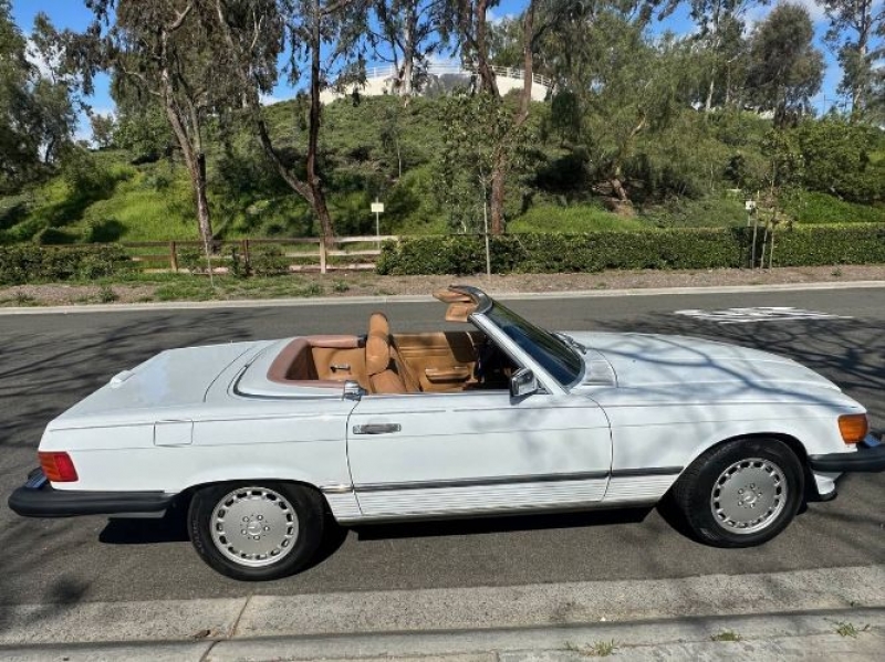 1988 Mercedes-Benz 560 SL for sale in Michigan (ID-116072) 1988 Mercedes-Benz 560 SL for sale in Michigan (ID-116072)