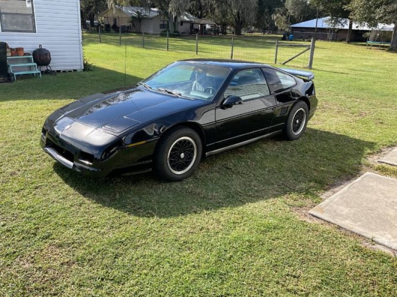 1988 Pontiac Fiero GT for sale in Michigan (ID-123930) 1988 Pontiac Fiero GT for sale in Michigan (ID-123930)