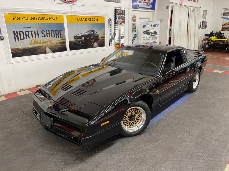 1988 Pontiac Firebird for sale in Mundelein, Illinois (ID-109186) 1988 Pontiac Firebird for sale in Mundelein, Illinois (ID-109186)