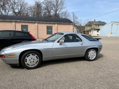 1988 Porsche 928 for sale