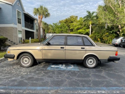 1988 Volvo 240 for sale