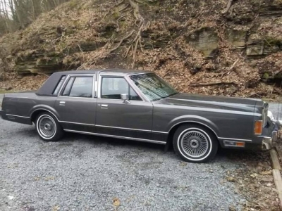1989 Lincoln Town Car for sale
