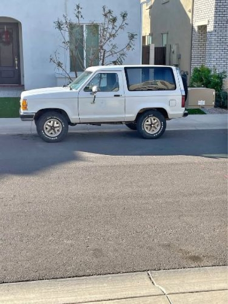 1989 Ford Bronco for sale in Michigan (ID-140376) 1989 Ford Bronco for sale in Michigan (ID-140376)