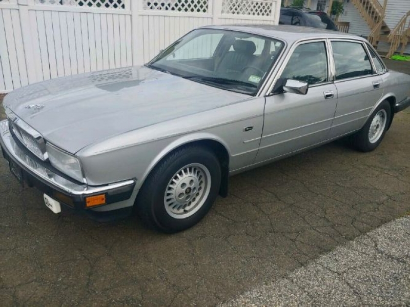 1989 Jaguar XJ6 for sale (ID-98933) 1989 Jaguar XJ6 for sale (ID-98933)