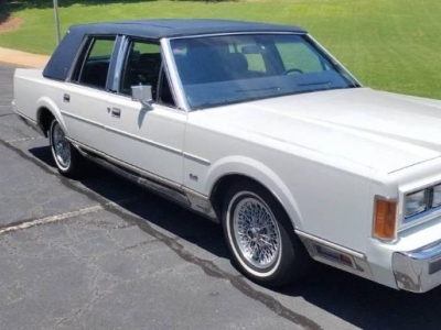 1989 Lincoln Town Car for sale