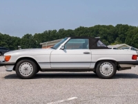 1989 Mercedes-Benz 560 SL for sale in Michigan (ID-143654)