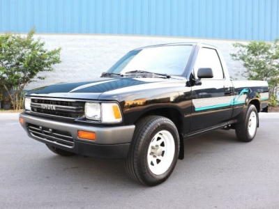 1990 Toyota Hilux for sale