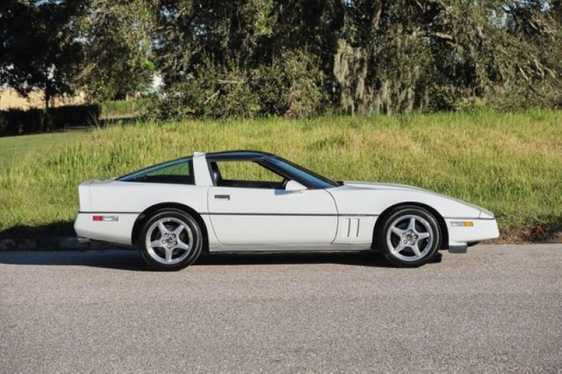 1990 Chevrolet Corvette for sale in Riverhead, New York (ID-112735) 1990 Chevrolet Corvette for sale in Riverhead, New York (ID-112735)