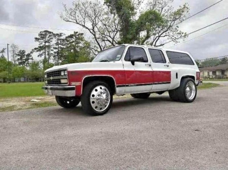 1990 Chevrolet Suburban for sale in Michigan (ID-123133)