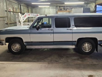 1990 Chevrolet Suburban for sale