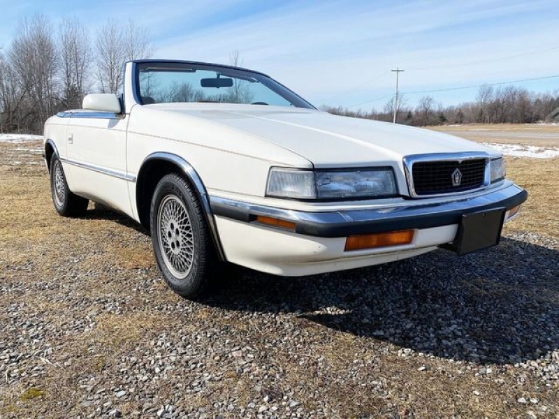 1990 Chrysler LeBaron for sale in Riverhead, New York (ID-96931)